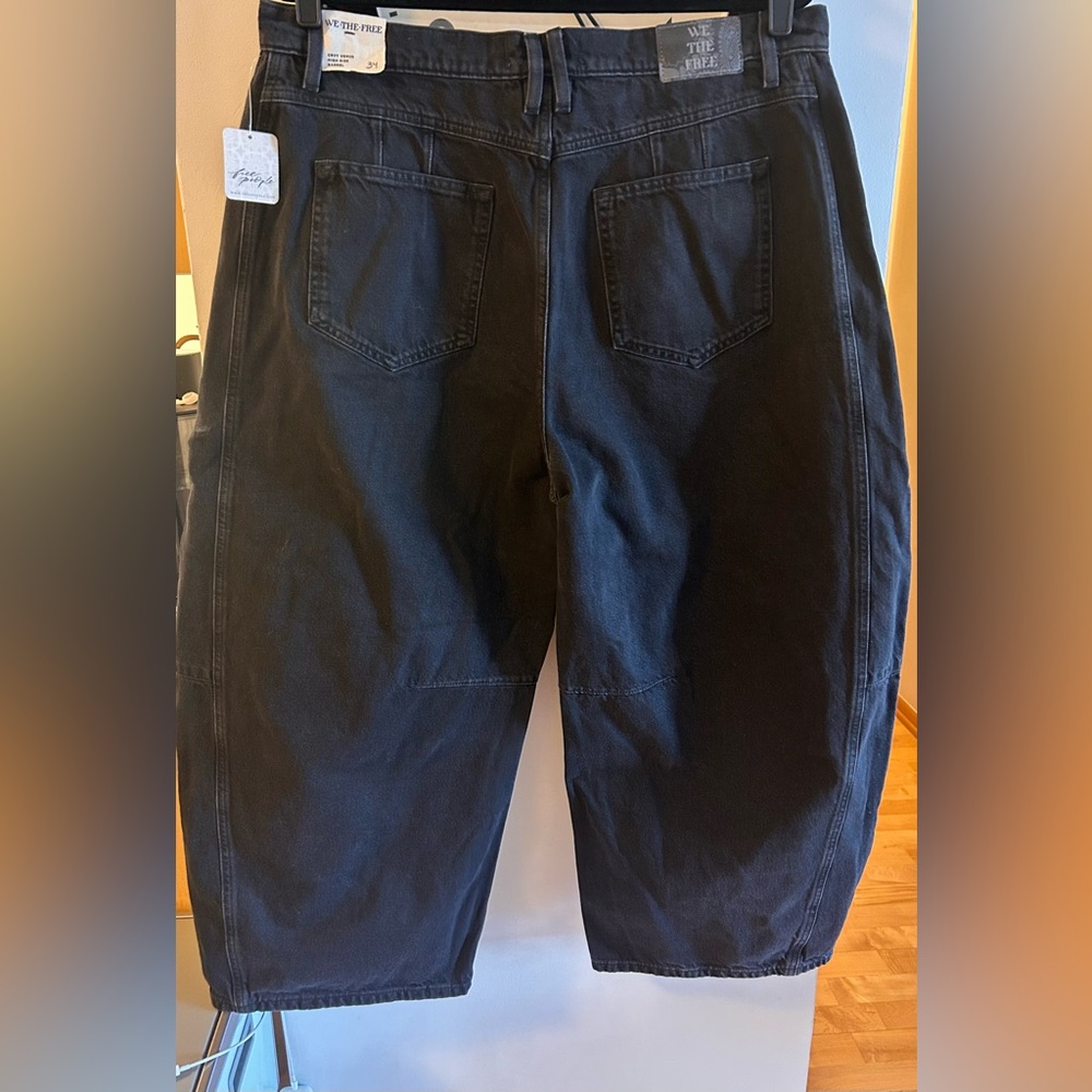 Free People Curvy Venus Barrel Jeans - Picture 5 of 10